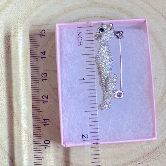 Vintage Crystal Rhinestone Green Eyed Cat Brooch Pin - Picture 6 of 8